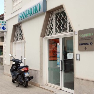 Finale: bandito rapina la S.Paolo, bottino 10 mila euro