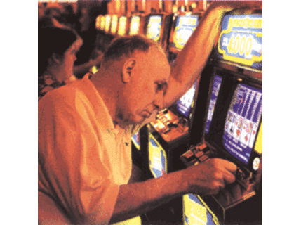 Dipendenza da gioco d'azzardo: ok del CAL alla proposta di legge regionale sulla regolamentazione delle sale da gioco