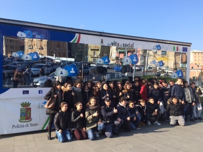 Con "Una vita da social" la polizia combatte i "bulli in rete"