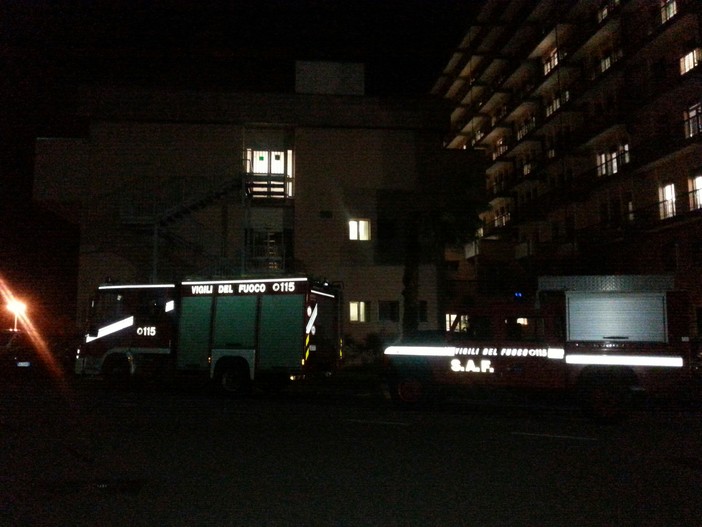 Savona: uomo di 88 anni precipita dal quinto piano all'Ospedale San Paolo