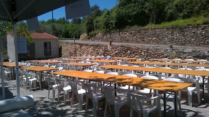 Successo per la sagra delle fave e salame di Olle, vegan e green friendly