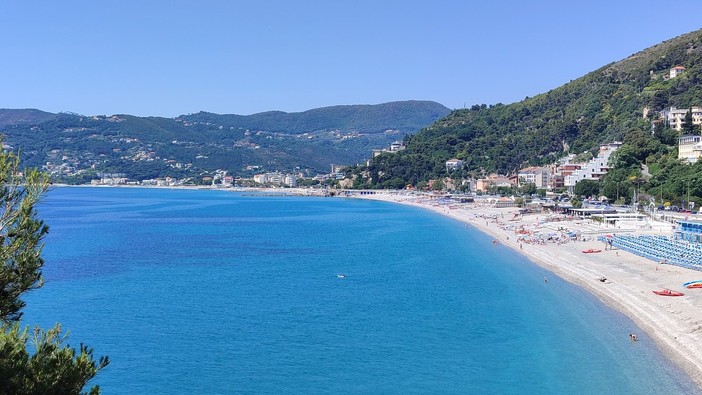 Spotorno, rimosse le strutture e conclusi i sopralluoghi: presto i nuovi assegnatari per le 8 spiagge rimaste senza titolari Spotorno, rimosse le strutture e conclusi i sopralluoghi: presto i nuovi assegnatari per le 8 spiagge rimaste senza titolari