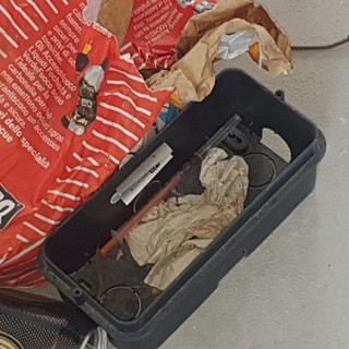 Palazzine di via Milano ad Albenga: il degrado continua (FOTO e VIDEO)