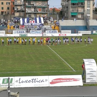 Calcio, Savona - Albissola. Il club biancoblu potrebbe chiedere la ripetizione della partita per errore tecnico, nel mirino il rigore che ha deciso il match