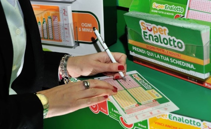 SuperEnalotto, a Savona centrato un 5 da oltre 45mila euro SuperEnalotto, a Savona centrato un 5 da oltre 45mila euro