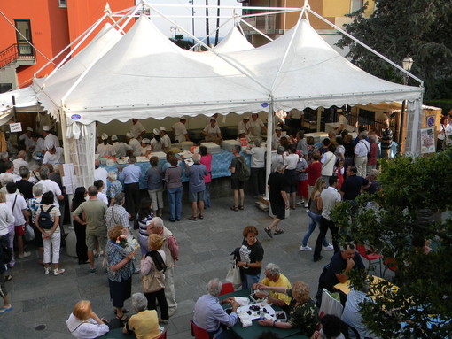 Santa Rita, dopo 2 anni di assenza torna la Sagra più antica di Andora Santa Rita, dopo 2 anni di assenza torna la Sagra più antica di Andora