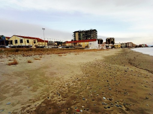#WeLoveTheSea, l'iniziativa di pulizia e salvaguardia delle spiagge, arriva a Savona