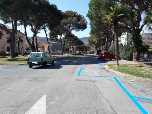 Il Gruppo "Spotorno Che Vorrei" attacca: "Tutto il paese interdetto al parcheggio per il rifacimento della segnaletica orizzontale" Il Gruppo "Spotorno Che Vorrei" attacca: "Tutto il paese interdetto al parcheggio per il rifacimento della segnaletica orizzontale"