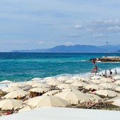 Concessioni demaniali, Cgil: "Costruire un modello alternativo attraverso i bandi per un lavoro di qualità"