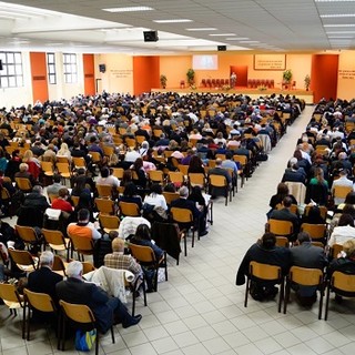 I Testimoni di Geova ricordano la morte di Gesù