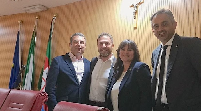 App Immuni, i consiglieri regionali della Lega: "Noi non la installeremo" App Immuni, i consiglieri regionali della Lega: "Noi non la installeremo"