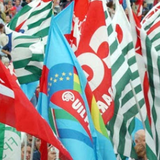 Porti italiani in sciopero il 17 dicembre, i sindacati: "Governo non ascolta nostre richieste" Porti italiani in sciopero il 17 dicembre, i sindacati: "Governo non ascolta nostre richieste"