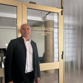 Approvazione bilancio di Albisola, è botta e risposta. Il Sindaco: "C’è chi ha deciso di fare la storia e chi ha deciso di rimanere comparsa" Approvazione bilancio di Albisola, è botta e risposta. Il Sindaco: "C’è chi ha deciso di fare la storia e chi ha deciso di rimanere comparsa"