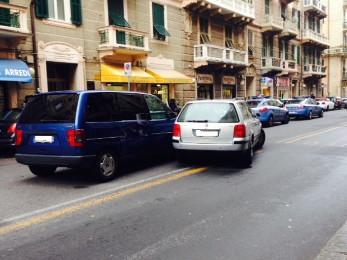 Savona, scontro tra macchine in Corso XX Settembre