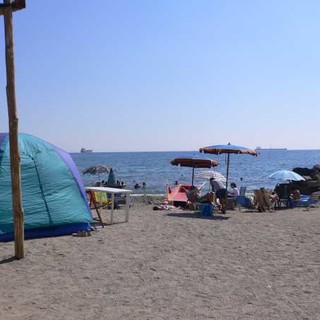 Alassio, il Gruppo Agorà attacca: "Subito la posa dei cartelli di sicurezza su tutte le zone di spiaggia libera"