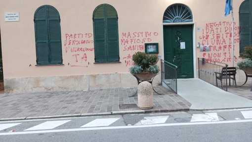 Scritte ingiuriose a Cisano, la Cgil Savona: "Un attacco alla democrazia e alla Costituzione della Repubblica" Scritte ingiuriose a Cisano, la Cgil Savona: "Un attacco alla democrazia e alla Costituzione della Repubblica"