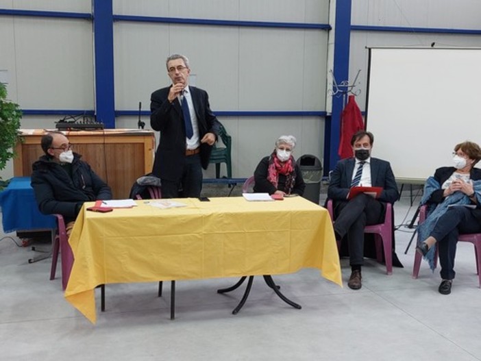 Savona, sicurezza urbana e riordino degli spazi pubblici. Il criminologo Padovano: "Dopo un anno di amministrazione Russo non si capisce se c'è un disegno, il tempo è scaduto" Savona, sicurezza urbana e riordino degli spazi pubblici. Il criminologo Padovano: "Dopo un anno di amministrazione Russo non si capisce se c'è un disegno, il tempo è scaduto"