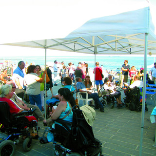Riapre "Scaletto senza Scalini" alle Fornaci di Savona, dopo alcuni intoppi la spiaggia savonese torna ad essere accessibile