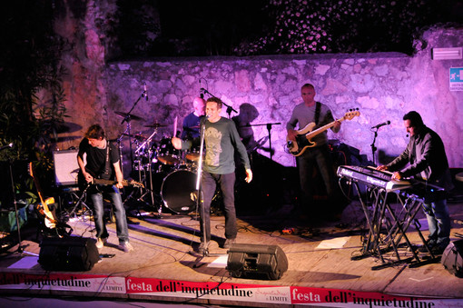 La band savonese "Subbuglio!" in finale domani a Milano su "Chili" con Mara Maionchi La band savonese "Subbuglio!" in finale domani a Milano su "Chili" con Mara Maionchi