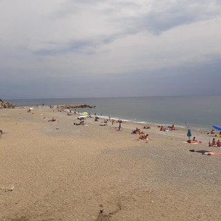 Vertice tra i comuni costieri e la Prefettura: ancora "luci e ombre" nella gestione delle spiagge libere