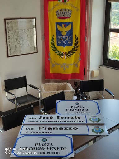 Giustenice, nuova segnaletica stradale: lavori in corso (FOTO) Giustenice, nuova segnaletica stradale: lavori in corso (FOTO)