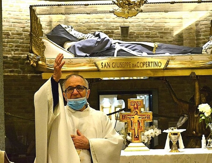 Tempo di esami? È ora di pregare San Giuseppe da Copertino, il patrono degli studenti Tempo di esami? È ora di pregare San Giuseppe da Copertino, il patrono degli studenti