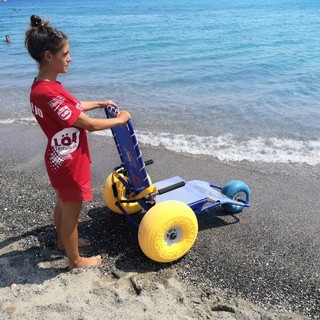 Pietra Ligure: spiaggia gratis per i disabili e dotata di sedie JOB