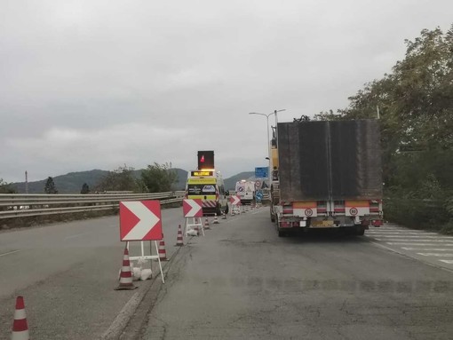 Caos lavori sulla strada di scorrimento, Olivieri non ci sta: “Dai sindaci ricostruzione parziale”