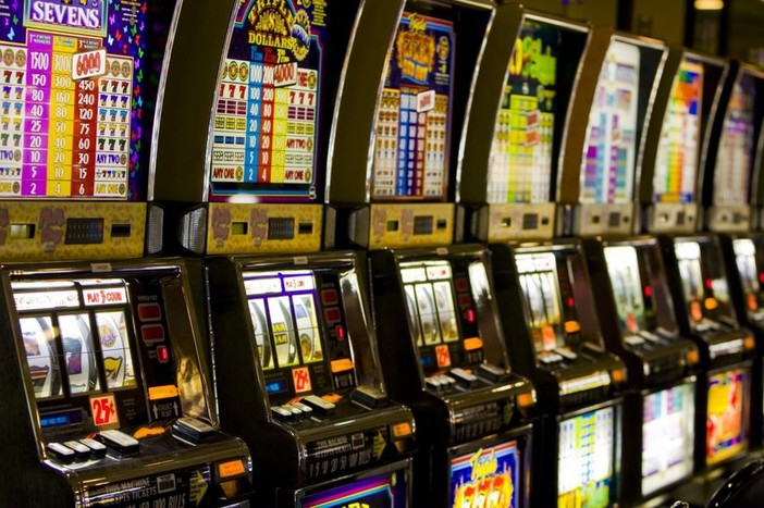Gioco d'azzardo, l'associazione Sapar attacca il sindaco di Cairo: "Ordinanza bizzarra e gravemente restrittiva" Gioco d'azzardo, l'associazione Sapar attacca il sindaco di Cairo: "Ordinanza bizzarra e gravemente restrittiva"