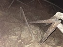 Savona, i vandali di nuovo in azione spaccano le staccionate del sentiero che sale alla Madonna degli Angeli Savona, i vandali di nuovo in azione spaccano le staccionate del sentiero che sale alla Madonna degli Angeli