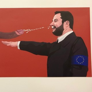 Salvini nazista fa il saluto romano, bufera per l'opera esposta a Torino Comics. Il leader leghista: "Uno schifezza penosa"