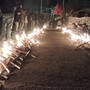 Savona, le fiaccole illuminano la sera del 24 aprile per celebrare la Liberazione (FOTO)
