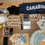 Cocaina nascosta nei pacchetti di sigarette, lo scambio sospetto in strada fa scattare il controllo: in due ai domiciliari