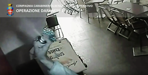 Furti nel savonese, usavano spray per mettere fuori uso gli allarmi: 6 patteggiamenti