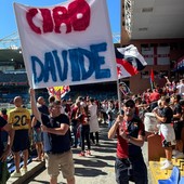 "Ciao Davide", il saluto con uno striscione nella Nord del Genoa per Meirana