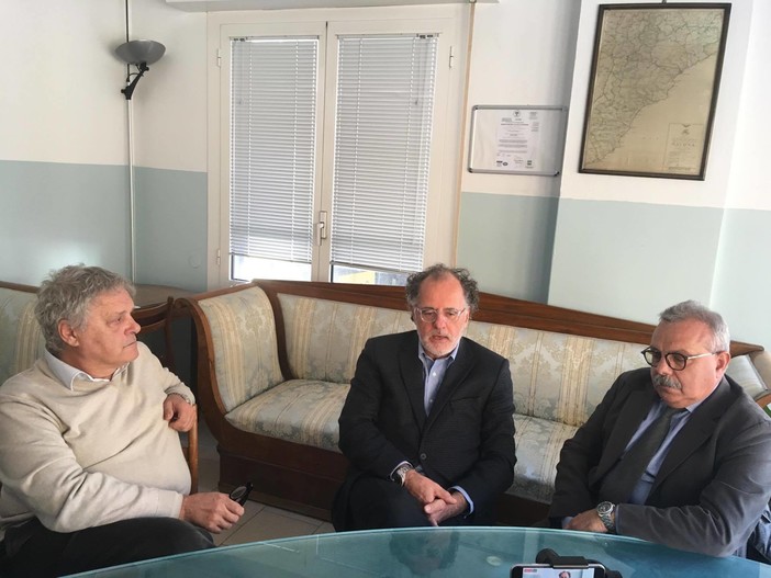 Asl 2 savonese: Mario Di Silvestre è il nuovo Direttore della Chirurgia vertebrale Asl 2 savonese: Mario Di Silvestre è il nuovo Direttore della Chirurgia vertebrale