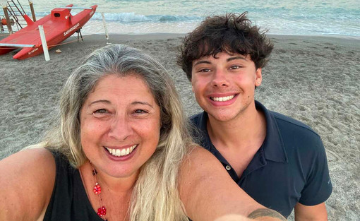 Muore a 19 anni in piscina, il dramma di Leonardo colpisce anche Loano Muore a 19 anni in piscina, il dramma di Leonardo colpisce anche Loano