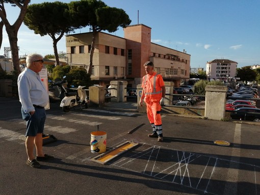 Albenga, via al restyling della segnaletica orizzontale (FOTO)