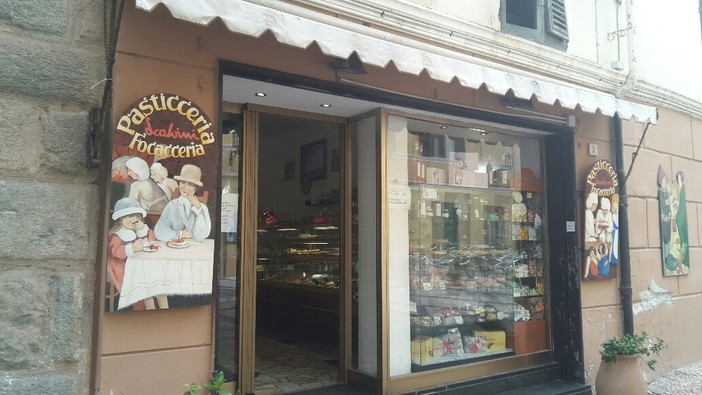 Pasticceria “Scalvini” di Noli, da 126 anni sul bancone la tradizione