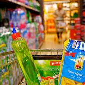 &quot;Dona la spesa&quot;, a Finale altra grande adesione: raccolti oltre 720 kg di generi alimentari