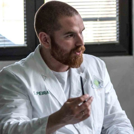L’andorese Simone Peirano al “Campionato mondiale di pesto al mortaio” L’andorese Simone Peirano al “Campionato mondiale di pesto al mortaio”