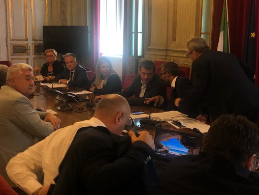 Balneari, il Ministro Centinaio incontra il Sib: "Abbiamo ribadito la nostra ferma contrarietà all’applicazione della Bolkestein" Balneari, il Ministro Centinaio incontra il Sib: "Abbiamo ribadito la nostra ferma contrarietà all’applicazione della Bolkestein"