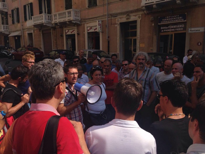 Sciolto il presidio Piaggio, entro domani si avrà la data dell'incontro a Roma