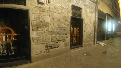 Scritte antisemite a Savona, l’Associazione Italia Israele della città: “L’antisemitismo è figlio di profonda ignoranza”