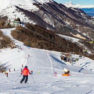Regione, aperto il nuovo bando per diventare maestro di sci e snowboard Regione, aperto il nuovo bando per diventare maestro di sci e snowboard