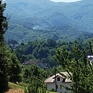 Sassello, allarme fumo in località Giardini: intervengono i vigili del fuoco