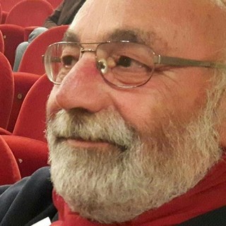 Le miserie della politica savonese tra apericene, curcuma e aggiungi un posto a tavola