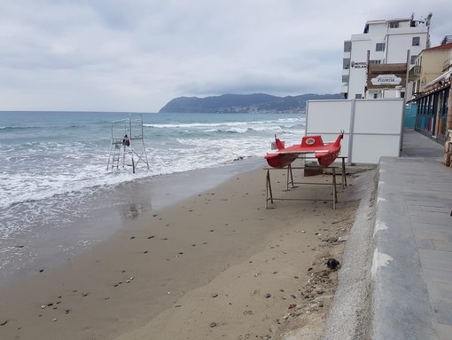 Spiagge, dalla Regione oltre 1 milione euro per i ripascimenti e la salvaguardia degli arenili Spiagge, dalla Regione oltre 1 milione euro per i ripascimenti e la salvaguardia degli arenili