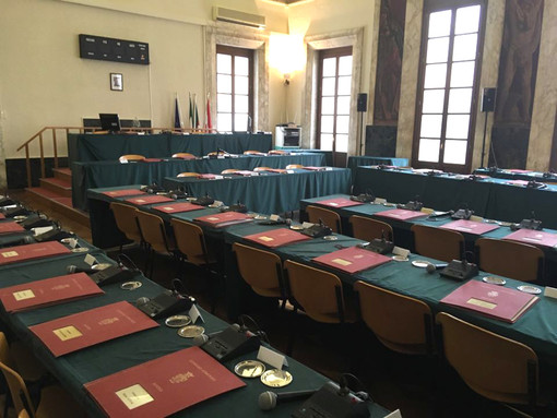 L'aula consiliare di Palazzo Sisto (immagine di repertorio) L'aula consiliare di Palazzo Sisto (immagine di repertorio)