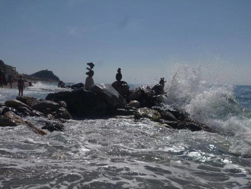 Foto tratte da "Varigotti Insieme"